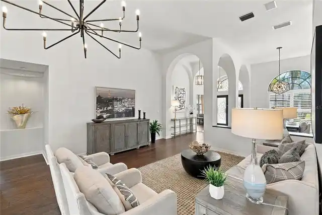 Listing Photo 15