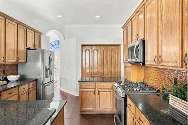 Listing Photo 23