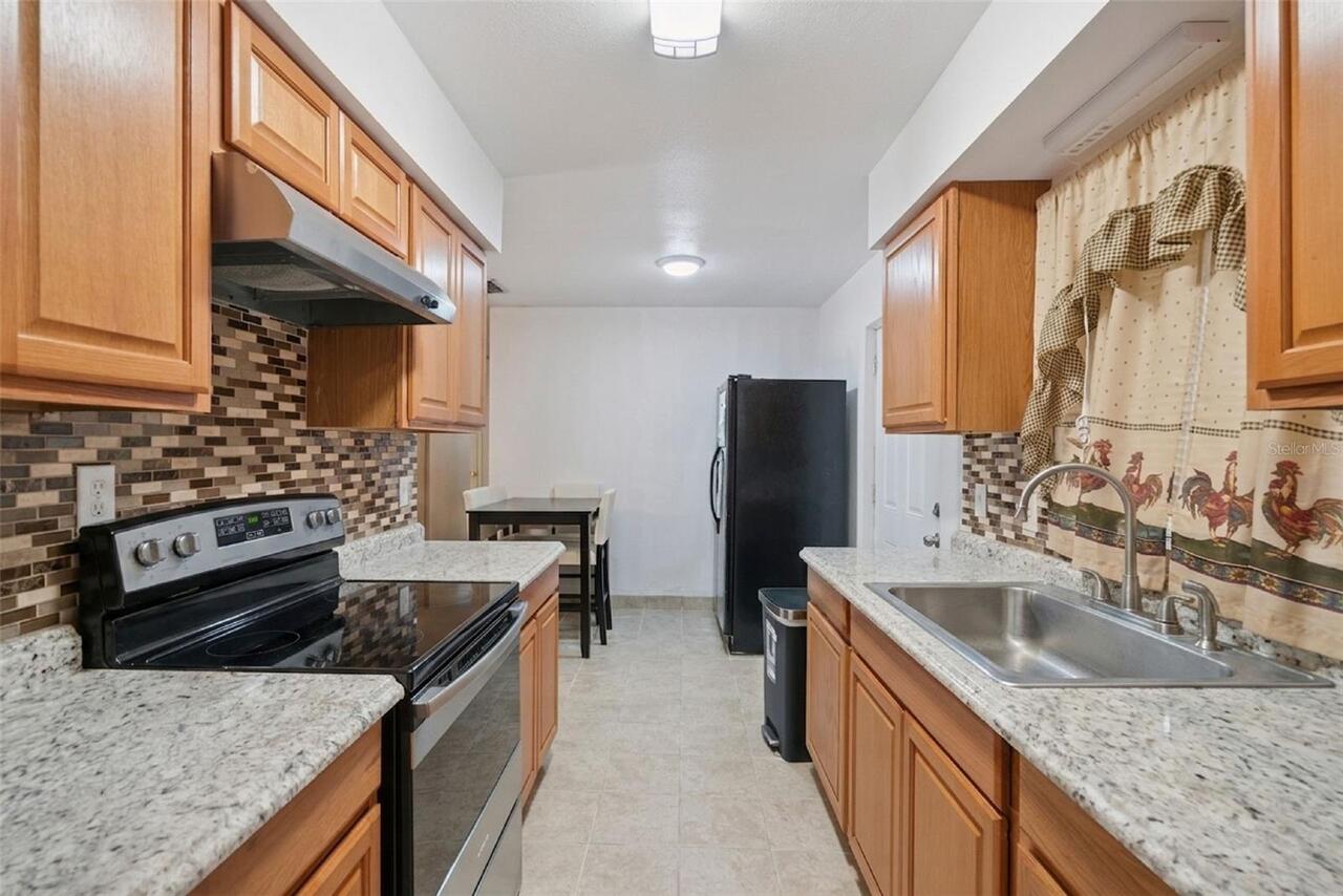 Listing Photo 9