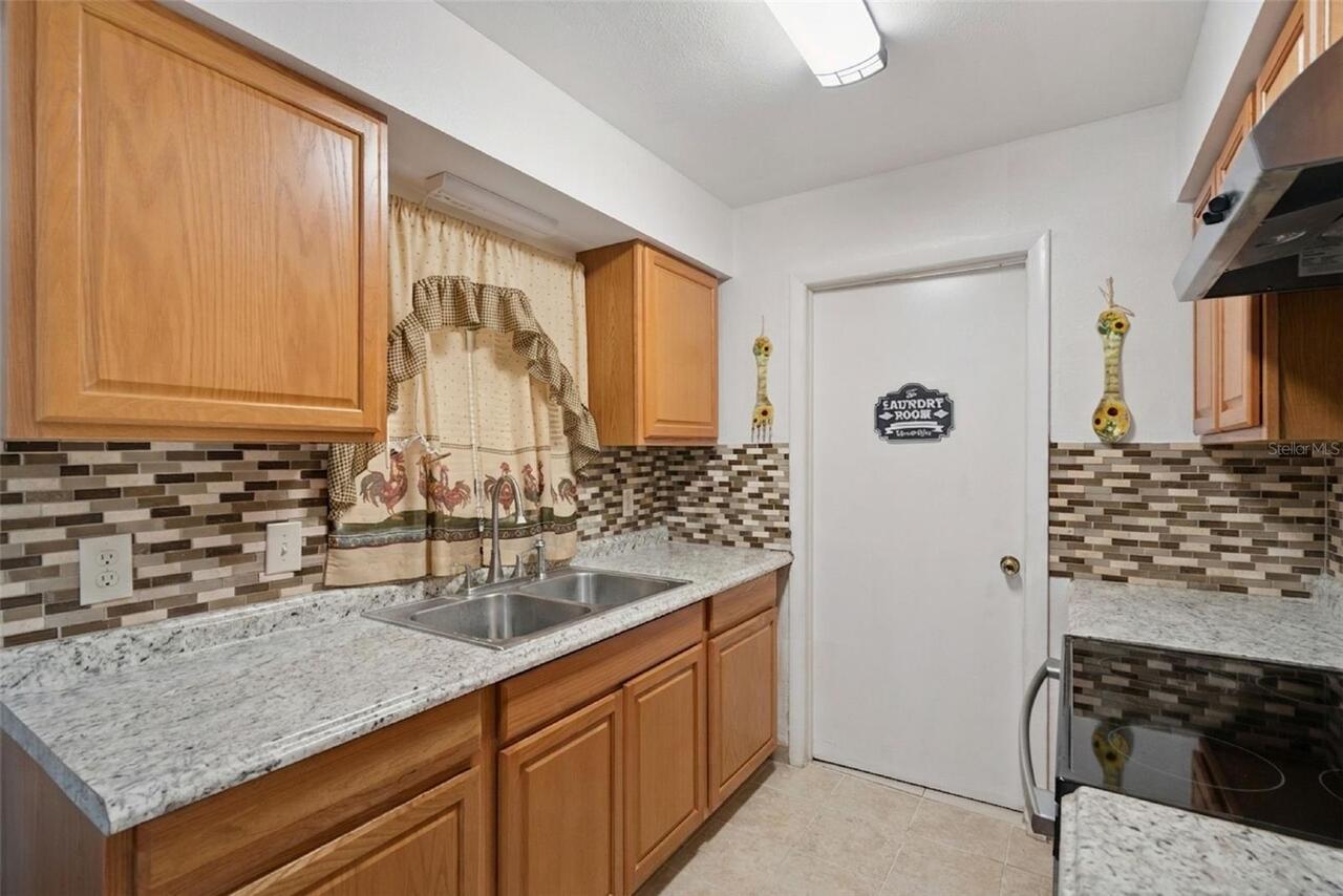 Listing Photo 10