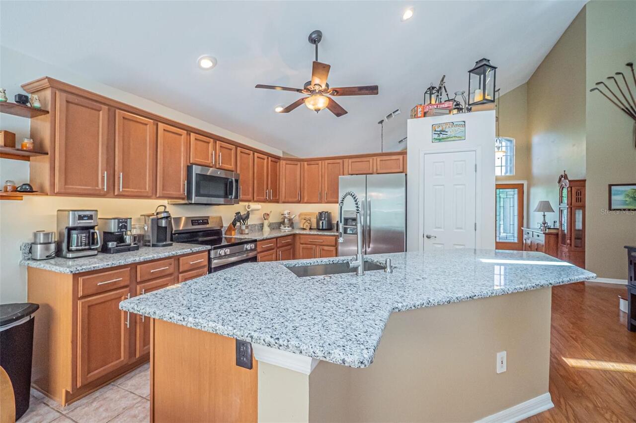 Listing Photo 10