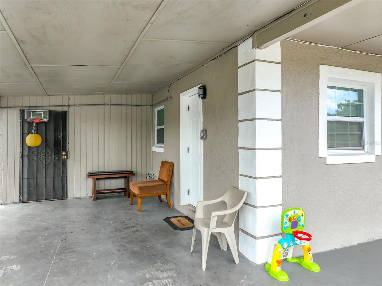 Listing Photo 11
