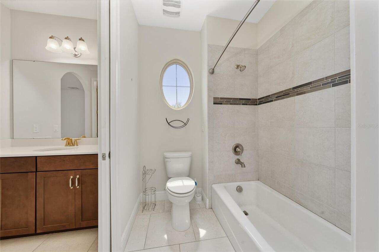 Listing Photo 32