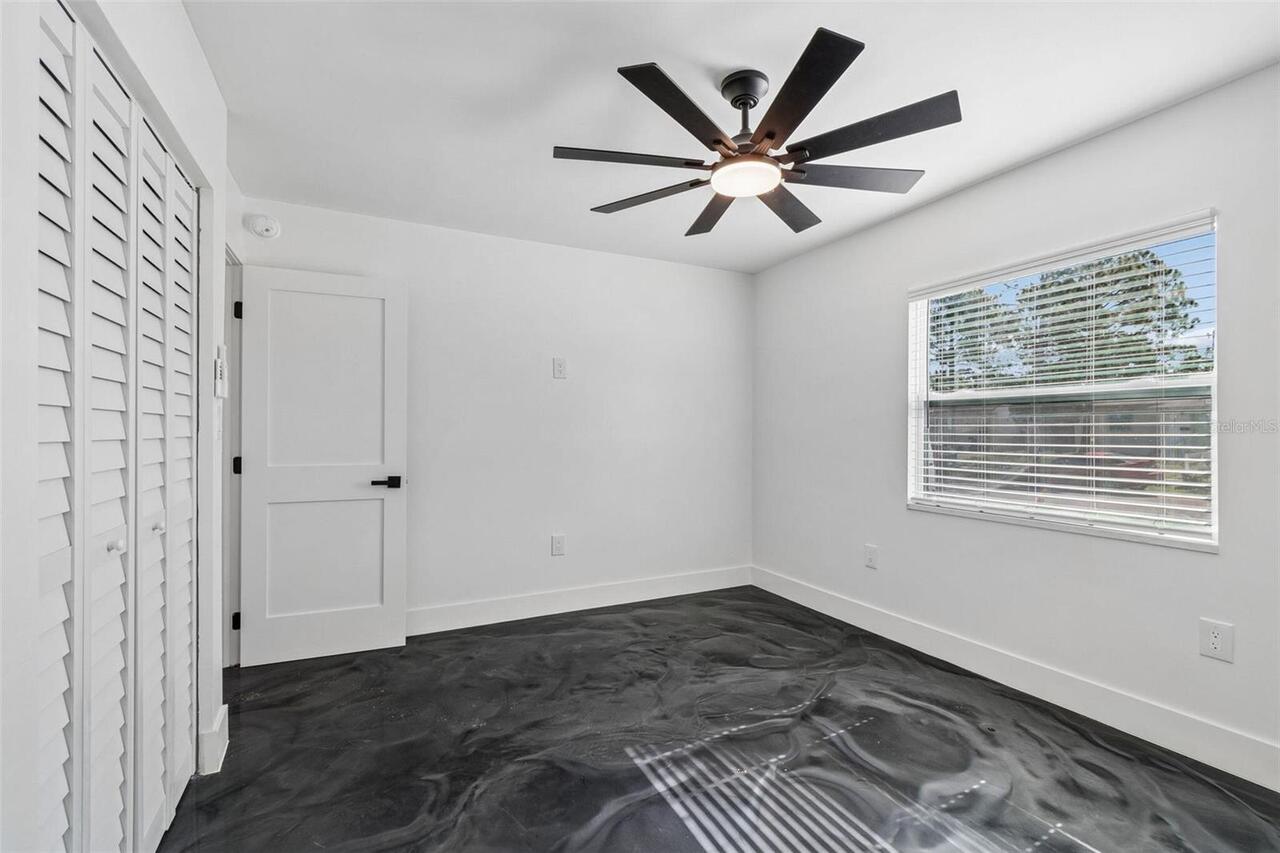 Listing Photo 28