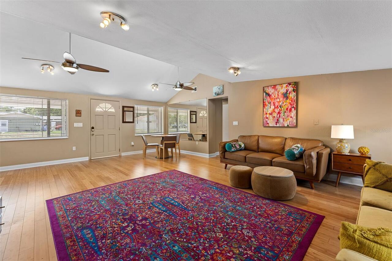 Listing Photo 10