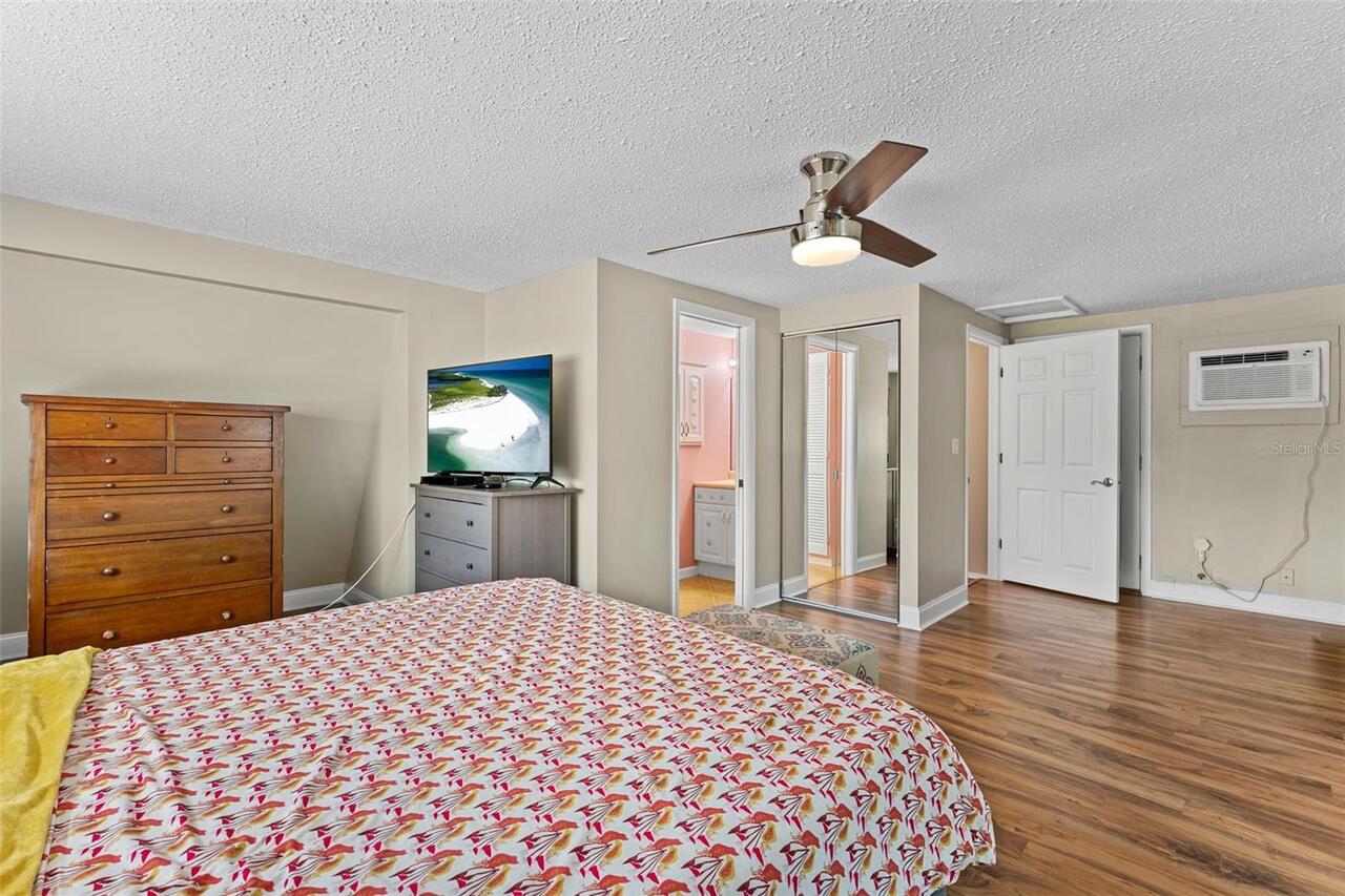 Listing Photo 37