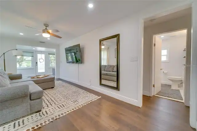 Listing Photo 12