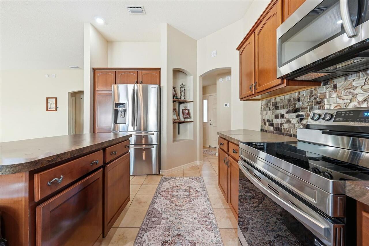 Listing Photo 16