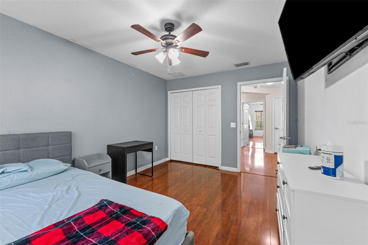 Listing Photo 16