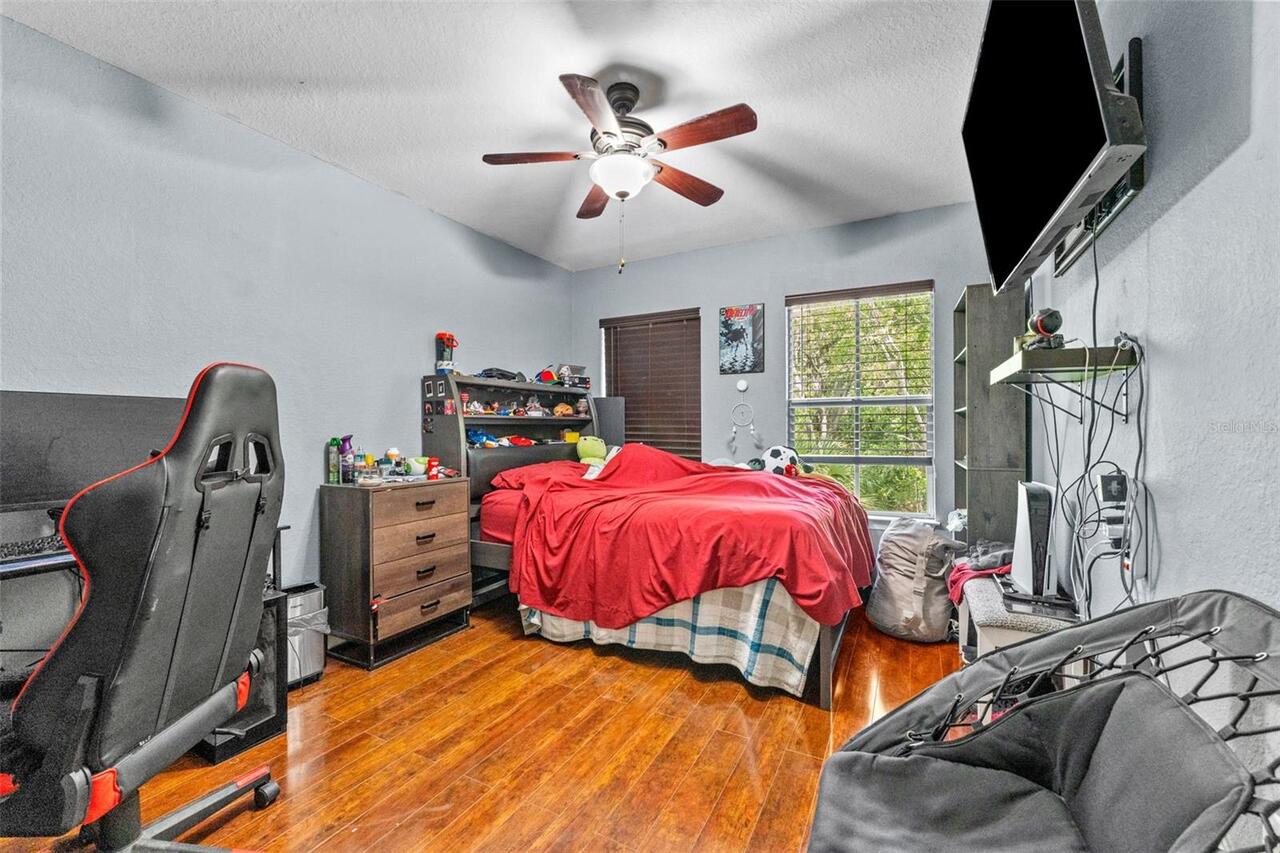 Listing Photo 17