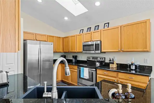 Listing Photo 17