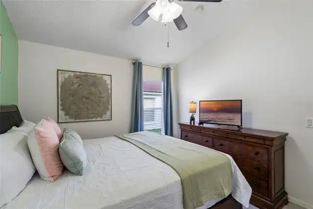 Listing Photo 38