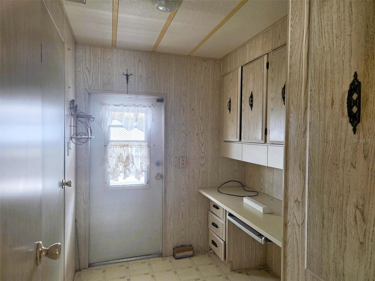 Listing Photo 14