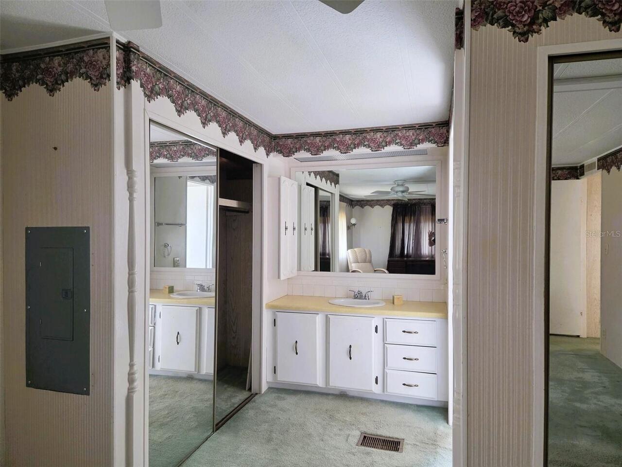 Listing Photo 16