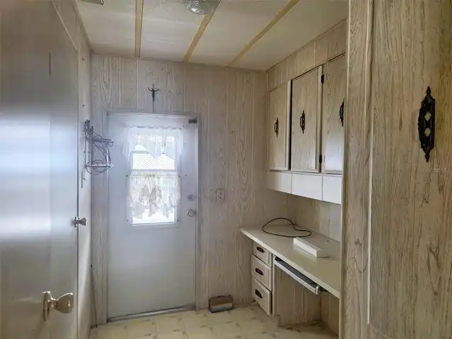 Listing Photo 14