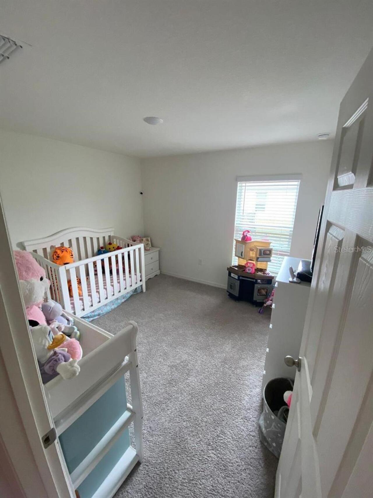 Listing Photo 10