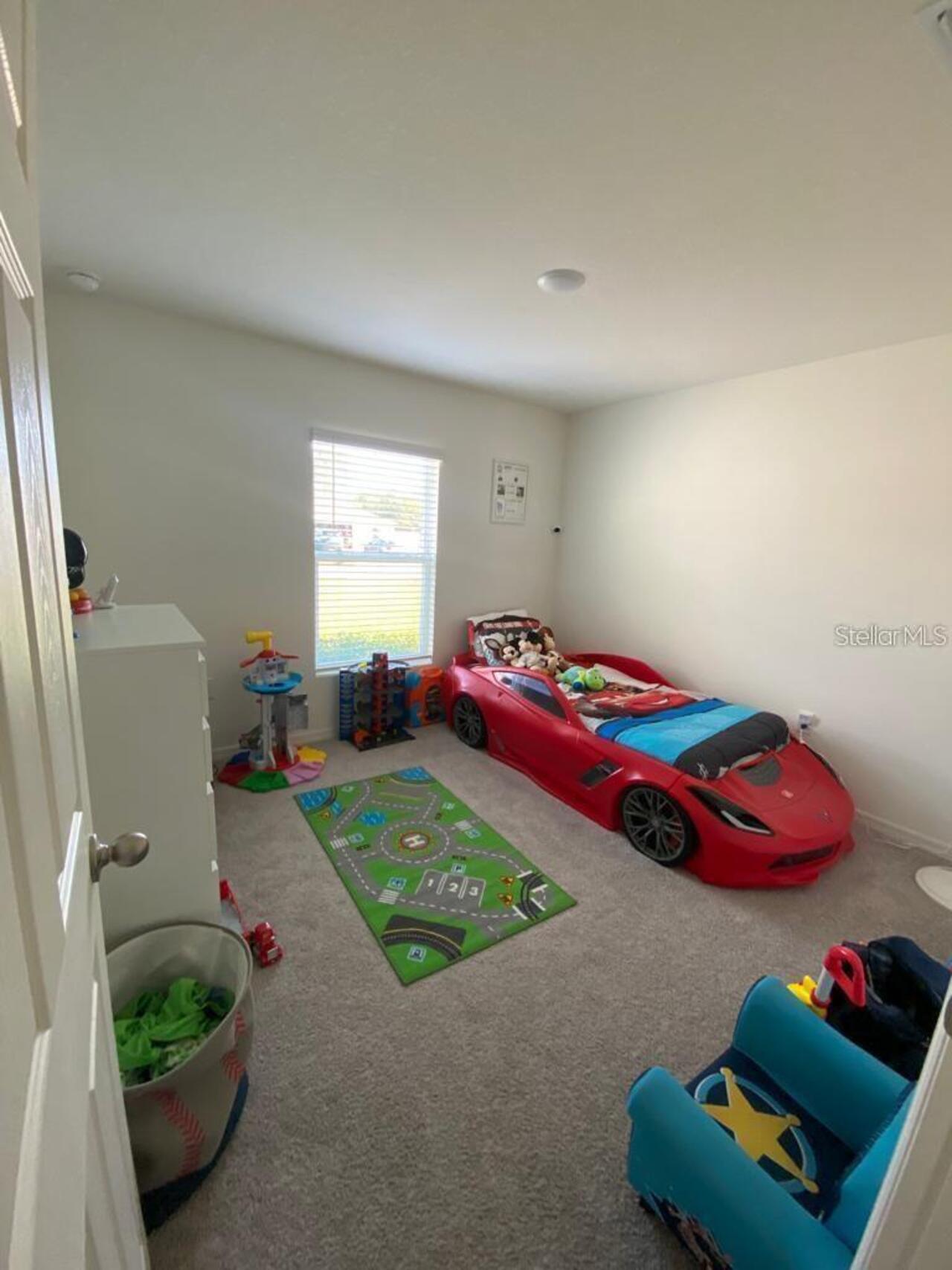 Listing Photo 11