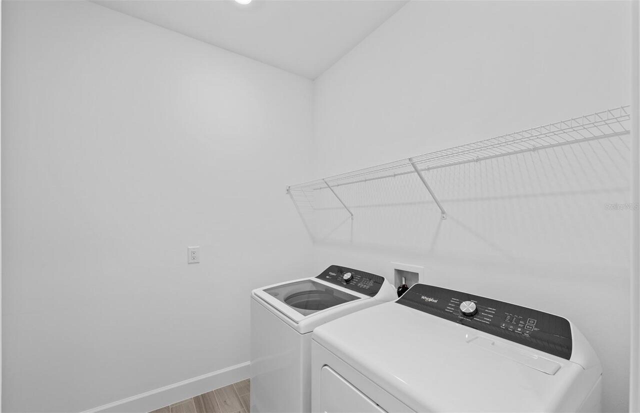 Listing Photo 9