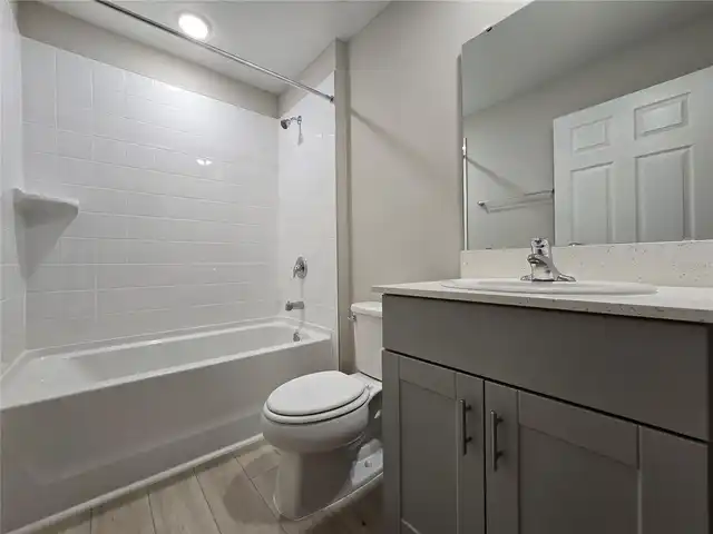 Listing Photo 25