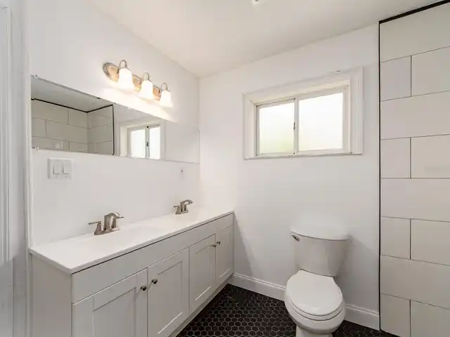 Listing Photo 21