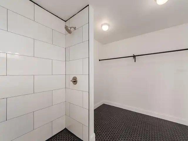 Listing Photo 22