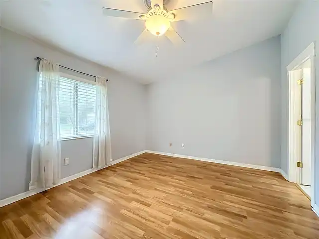Listing Photo 17