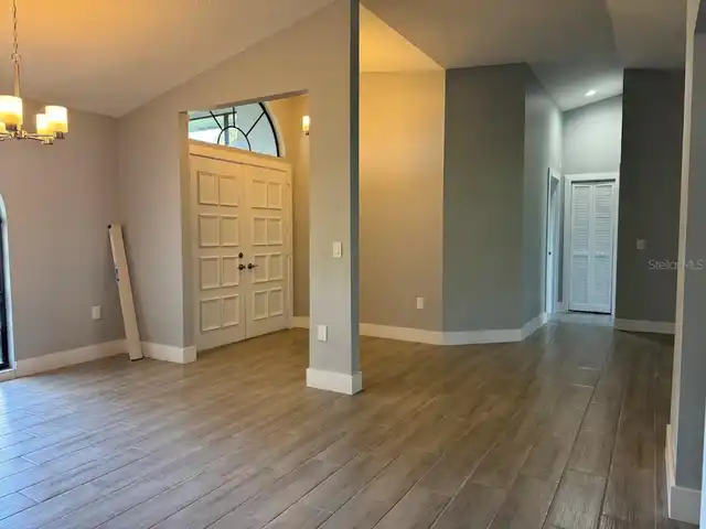 Listing Photo 7