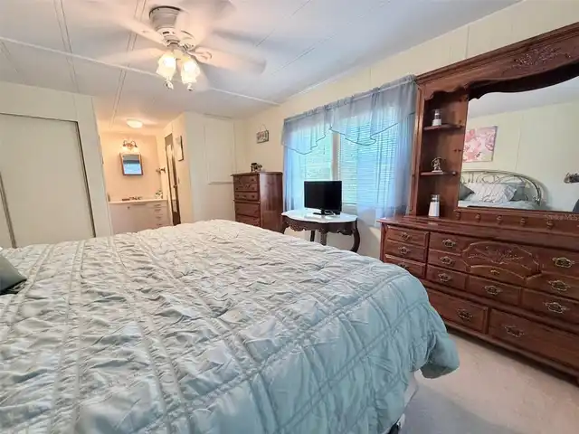 Listing Photo 14