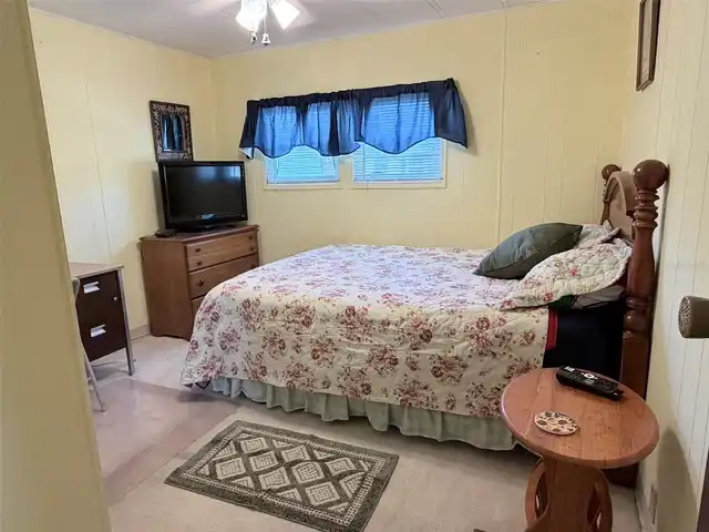 Listing Photo 17