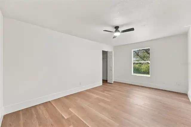 Listing Photo 33