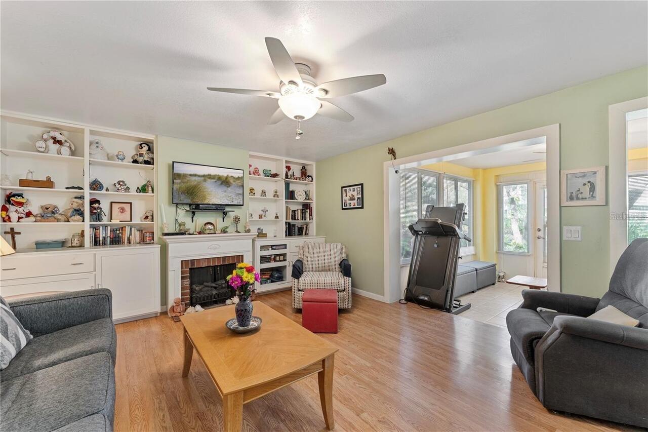 Listing Photo 5
