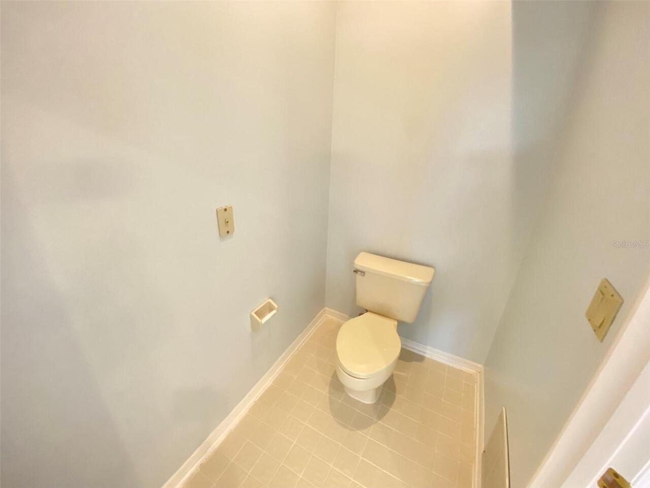 Listing Photo 11