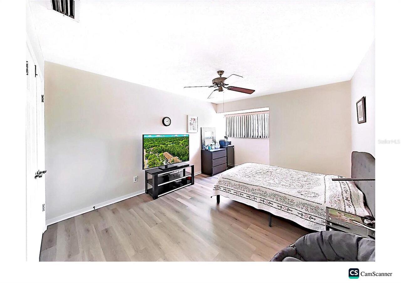 Listing Photo 38