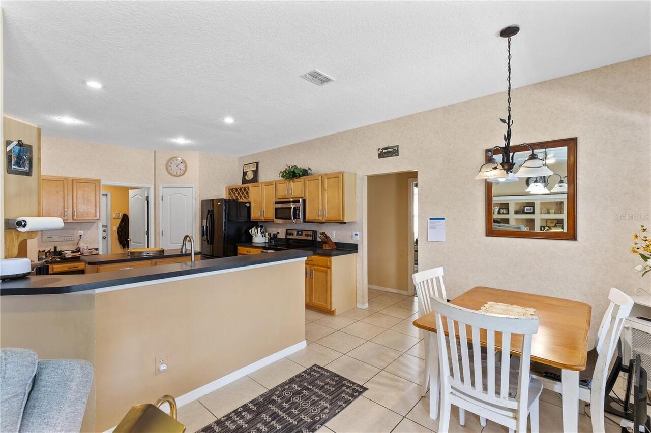 Listing Photo 12