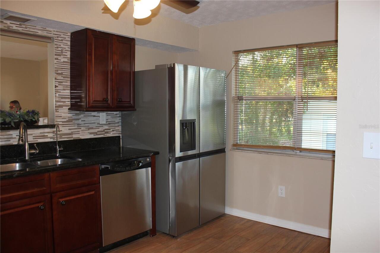 Listing Photo 9