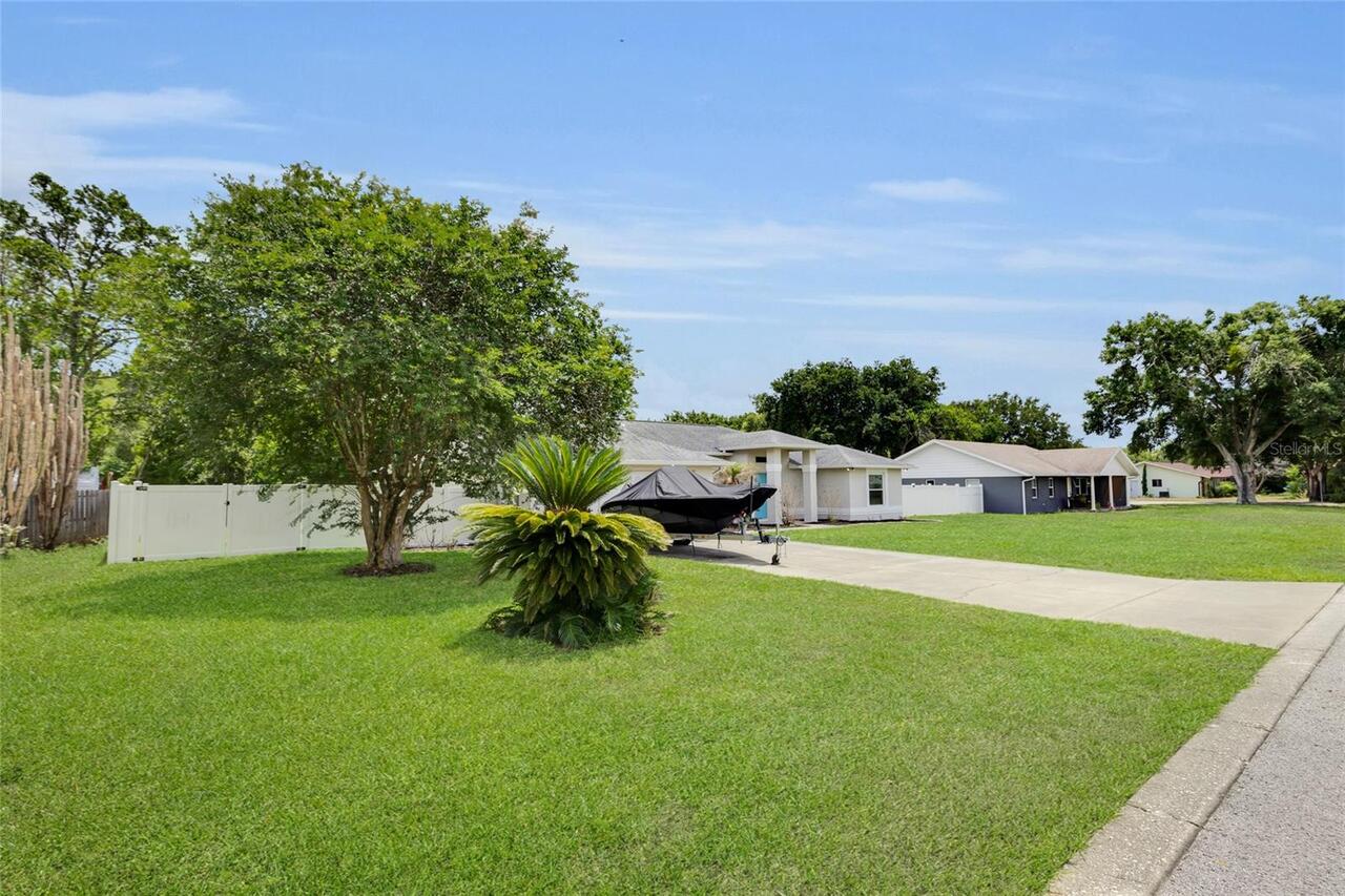 Listing Photo 9