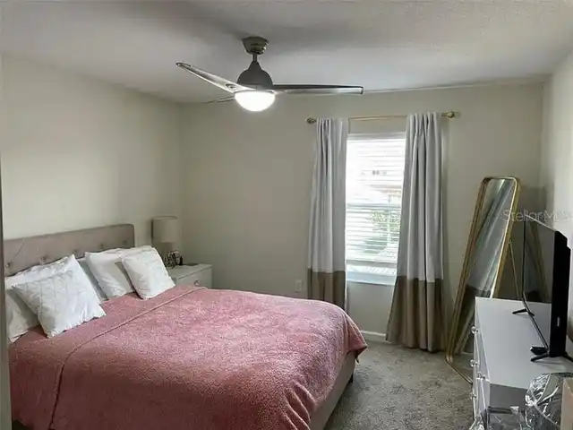 Listing Photo 10