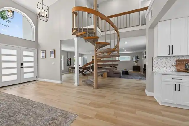 Listing Photo 18
