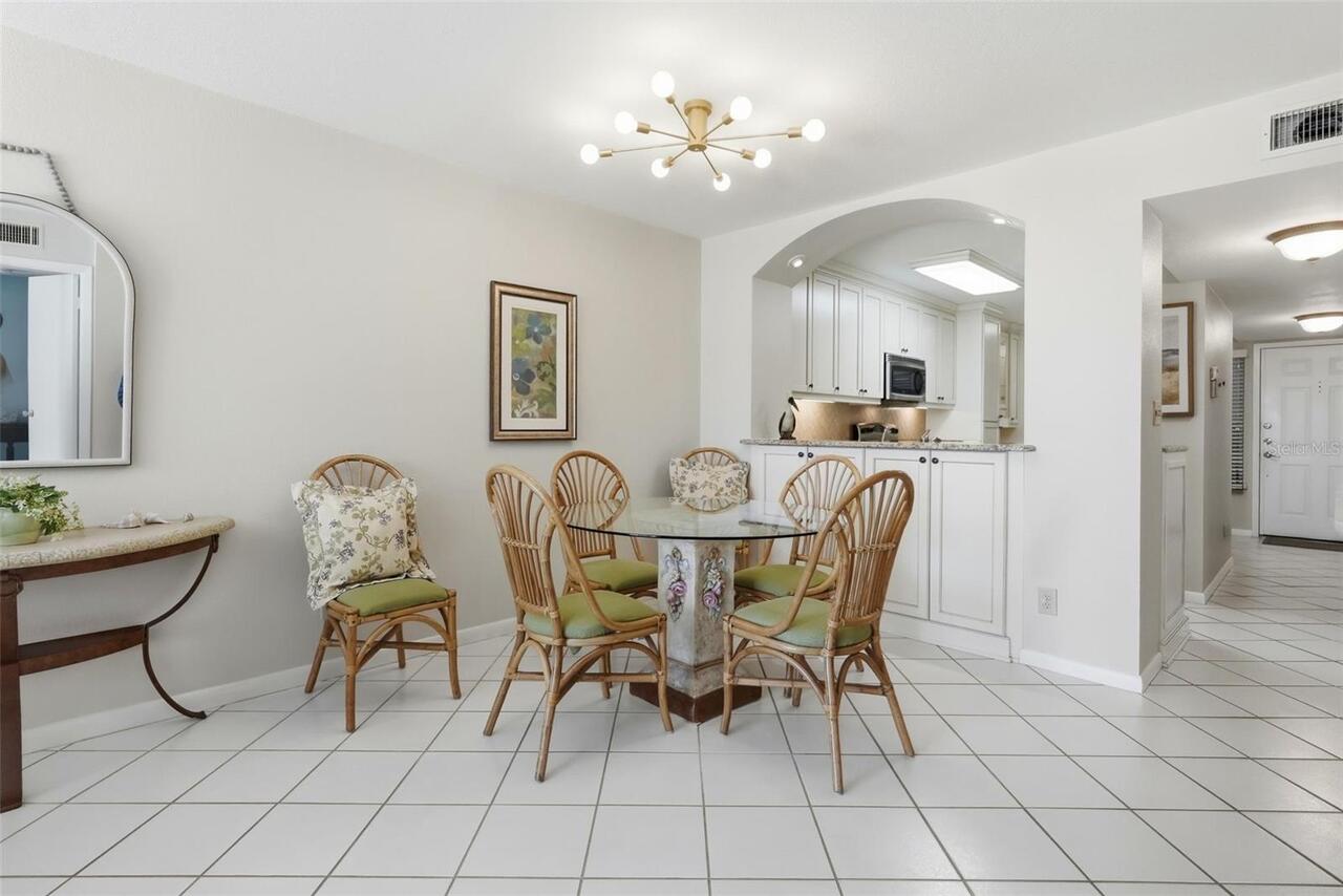 Listing Photo 7