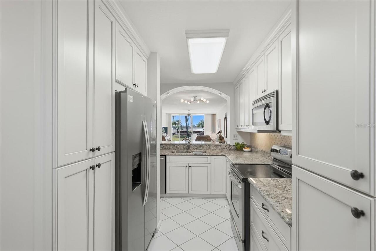 Listing Photo 9