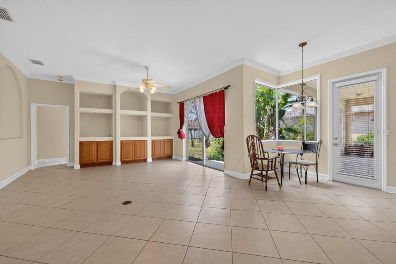 Listing Photo 10