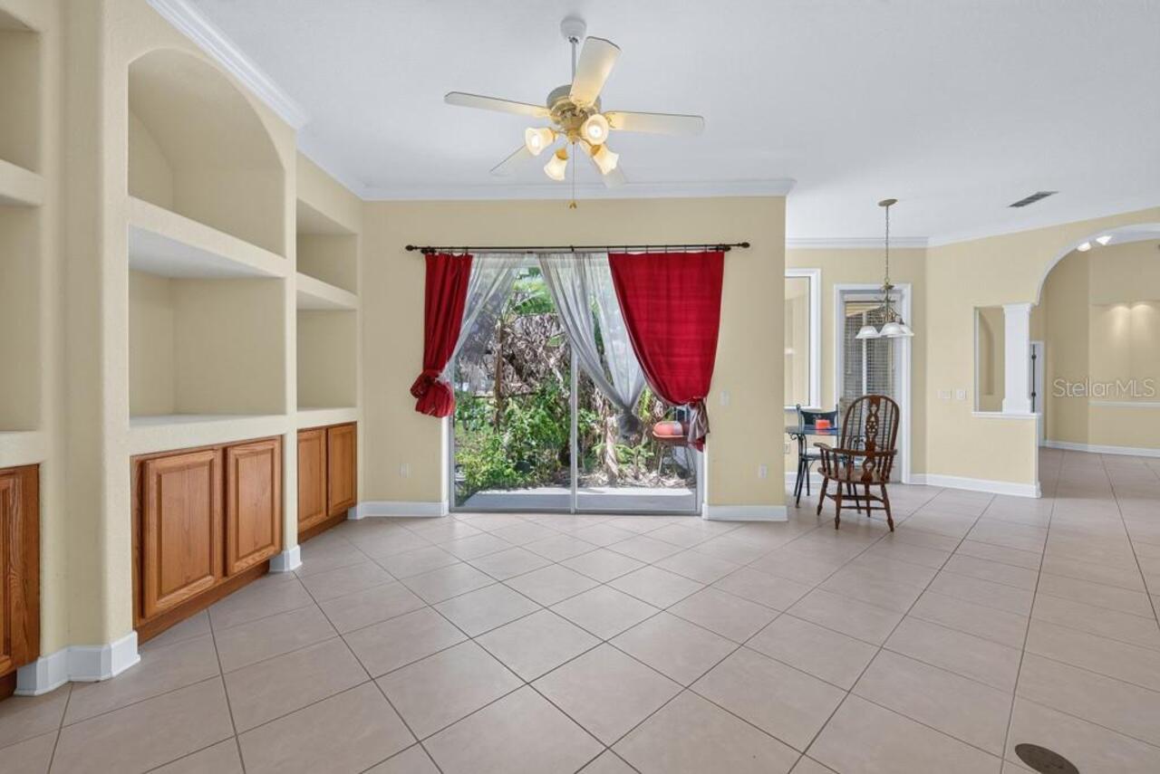Listing Photo 11
