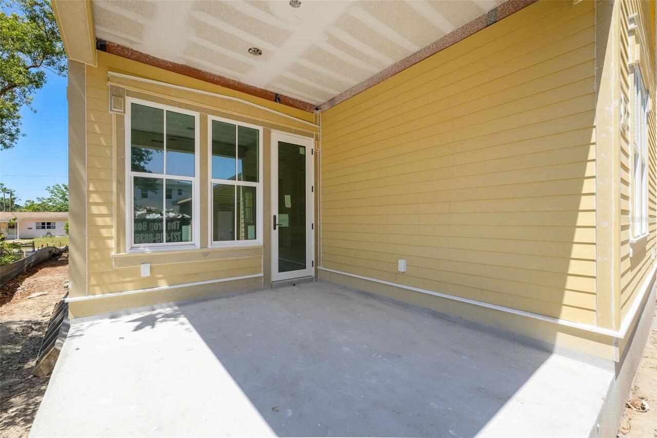 Listing Photo 10