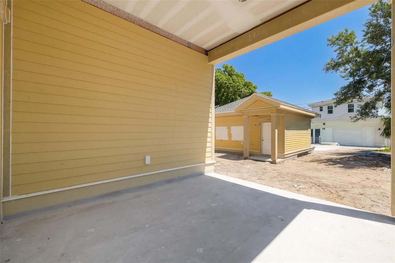 Listing Photo 11