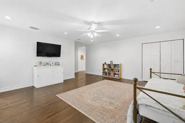 Listing Photo 23