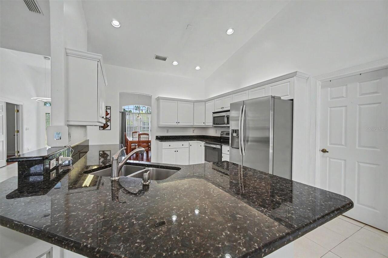Listing Photo 14