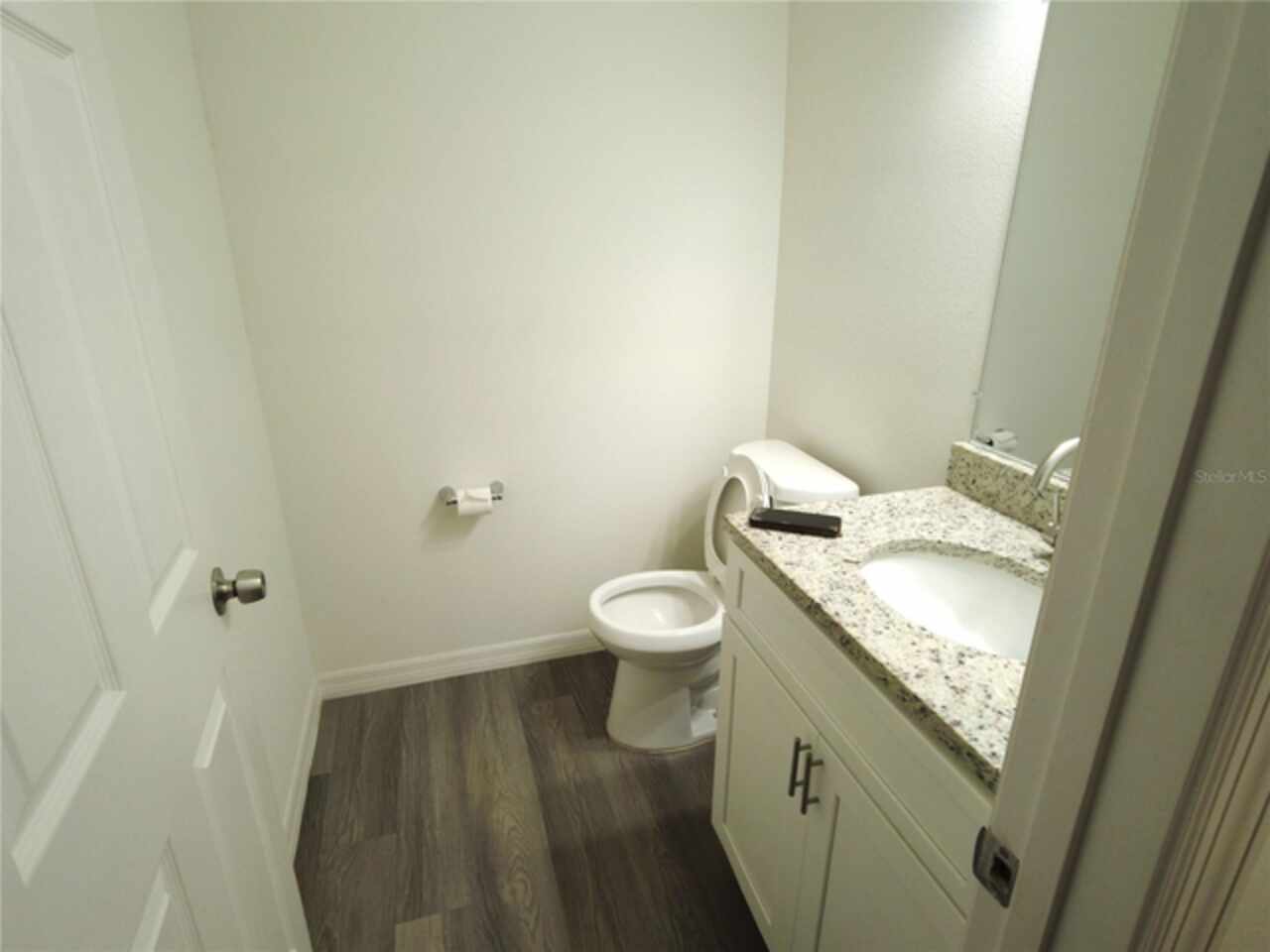 Listing Photo 9