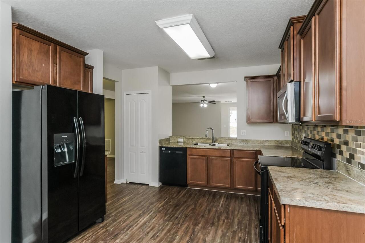 Listing Photo 7