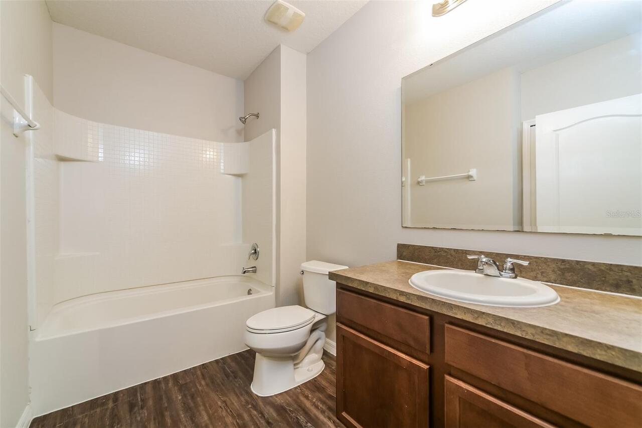 Listing Photo 9