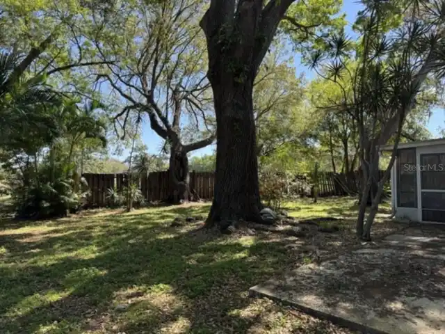 Listing Photo 28